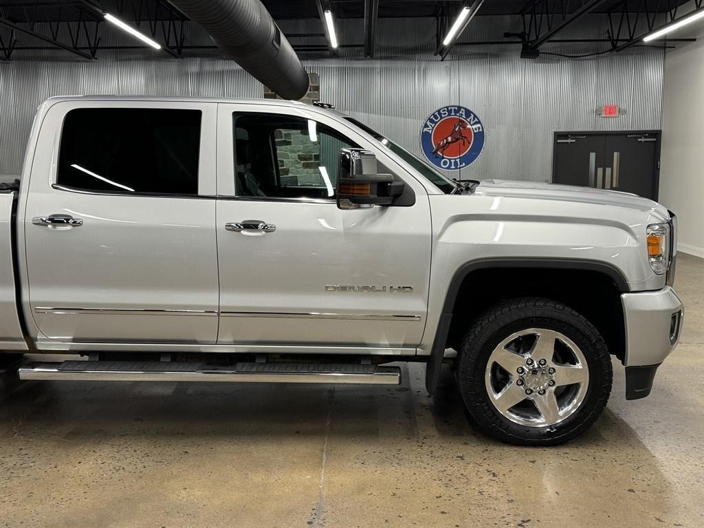used 2015 GMC Sierra 2500 car, priced at $36,900