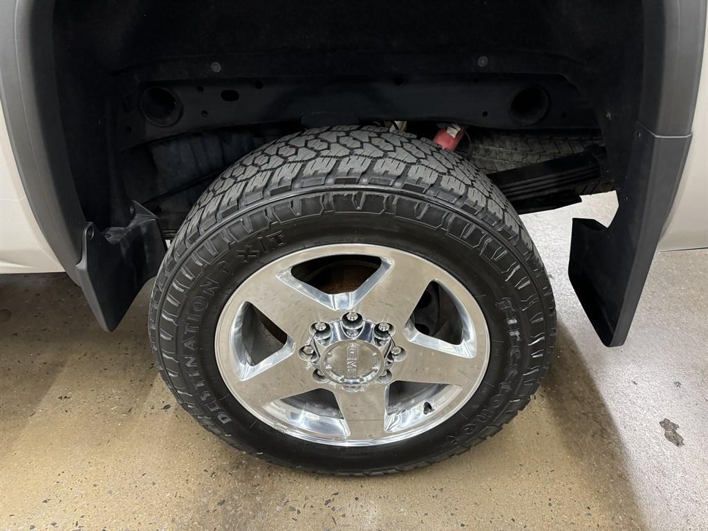 used 2015 GMC Sierra 2500 car, priced at $36,900