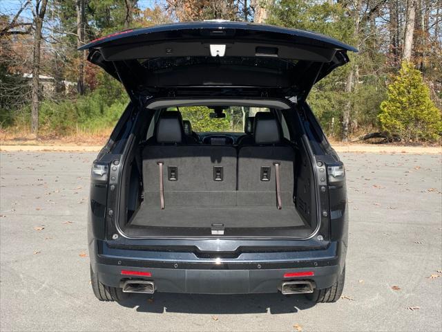 used 2019 Chevrolet Traverse car, priced at $27,900