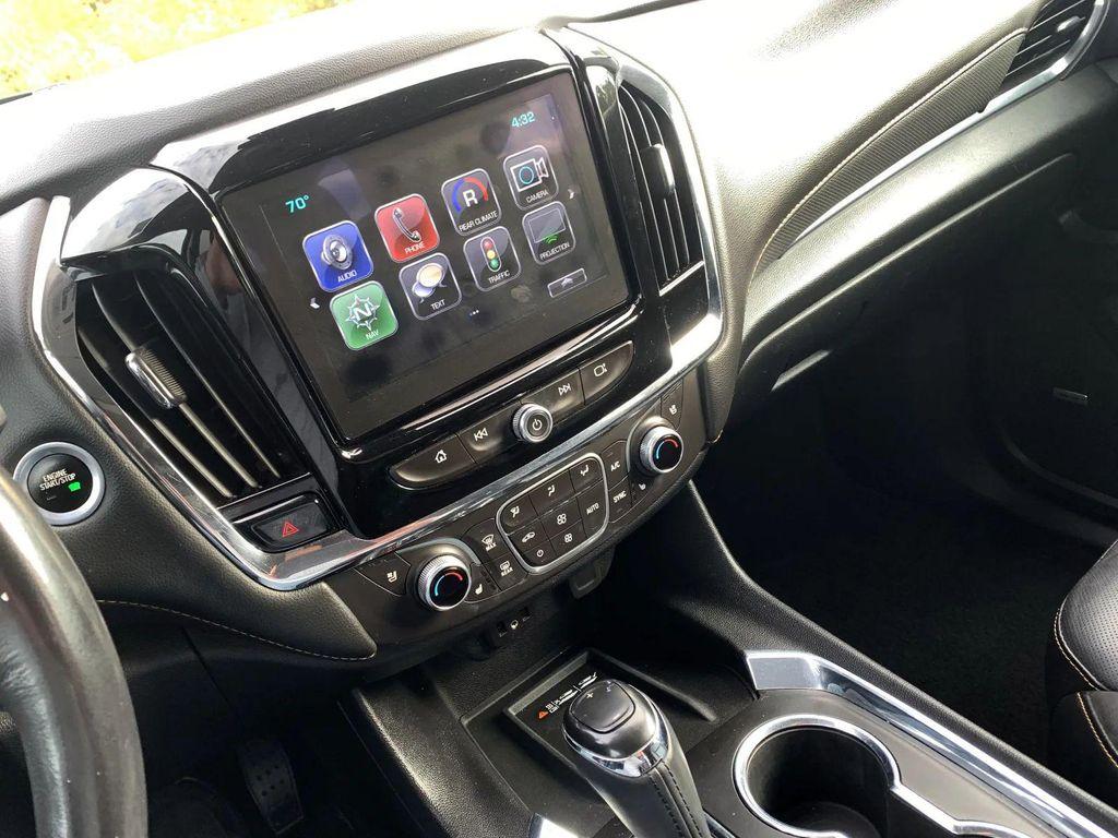 used 2019 Chevrolet Traverse car, priced at $23,900