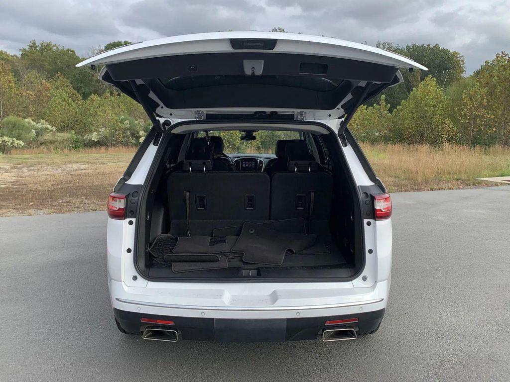 used 2019 Chevrolet Traverse car, priced at $23,900