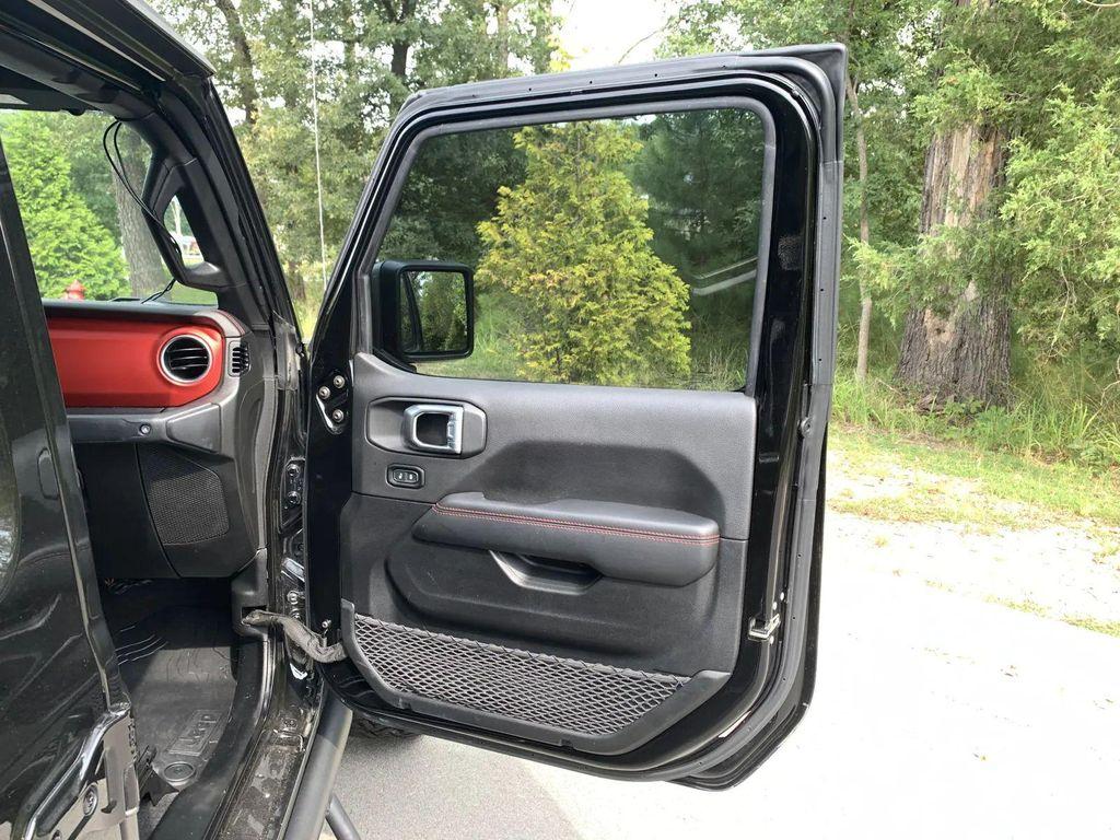 used 2021 Jeep Gladiator car, priced at $35,900