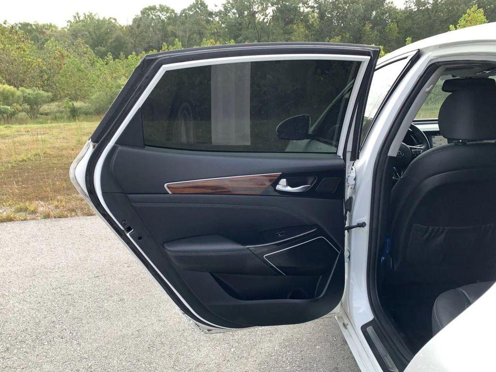 used 2019 Kia Cadenza car, priced at $23,900