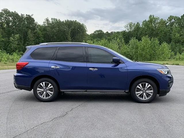 used 2020 Nissan Pathfinder car, priced at $23,900