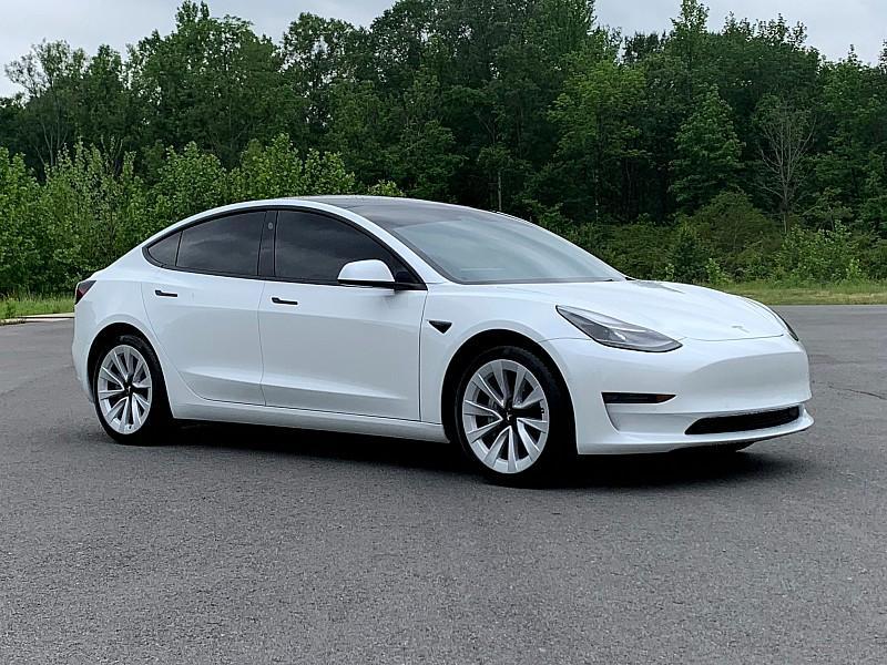 used 2022 Tesla Model 3 car, priced at $31,900