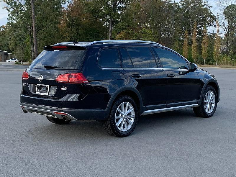 used 2017 Volkswagen Golf Alltrack car, priced at $19,900