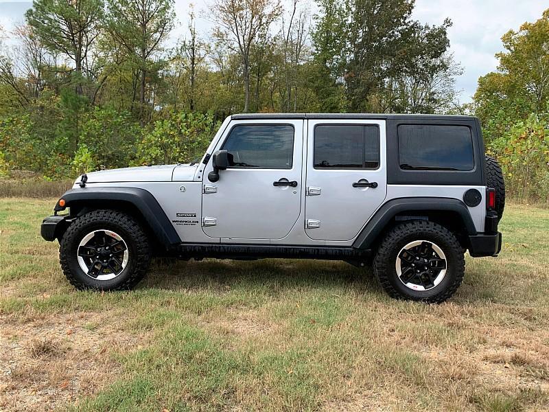 used 2016 Jeep Wrangler Unlimited car, priced at $25,900