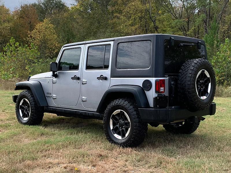 used 2016 Jeep Wrangler Unlimited car, priced at $25,900