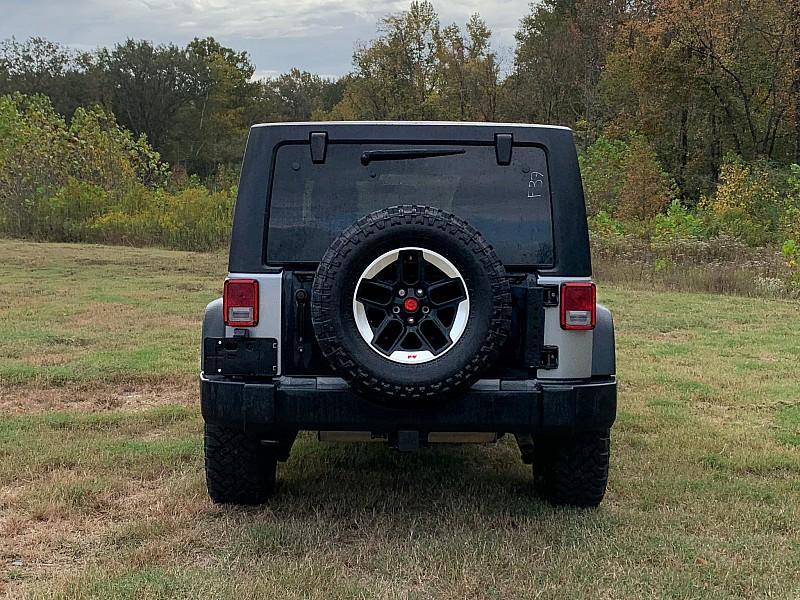 used 2016 Jeep Wrangler Unlimited car, priced at $25,900