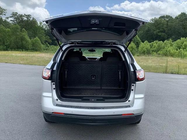 used 2017 Chevrolet Traverse car, priced at $18,900