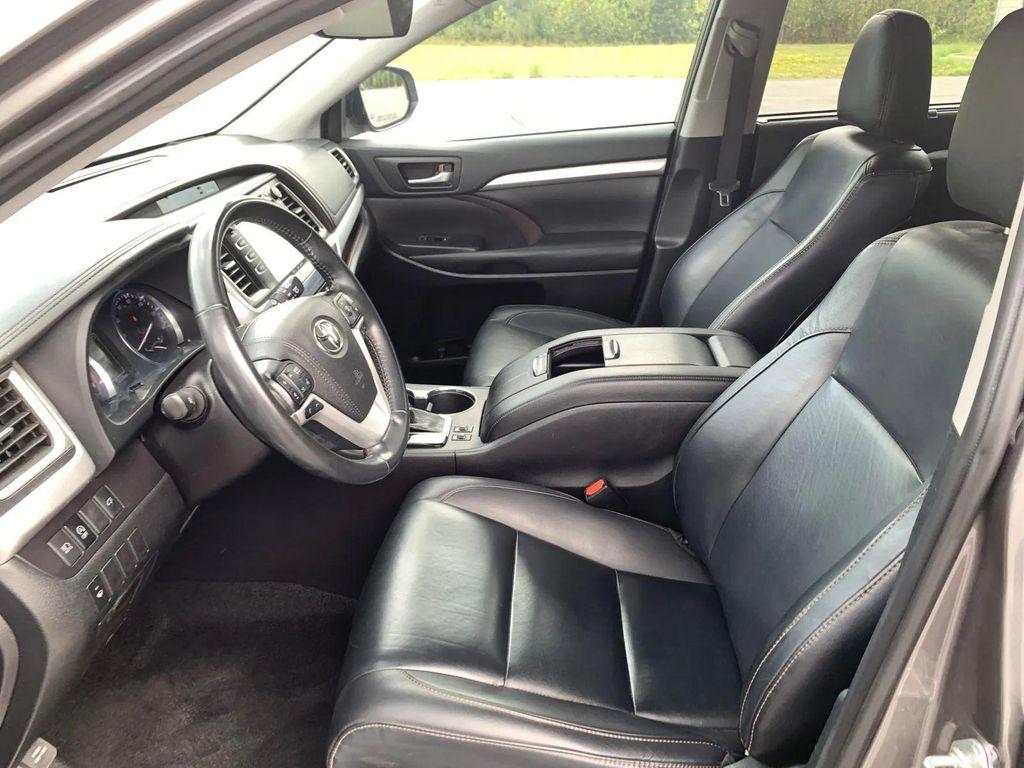 used 2019 Toyota Highlander car, priced at $26,900