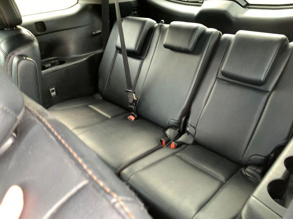 used 2019 Toyota Highlander car, priced at $26,900