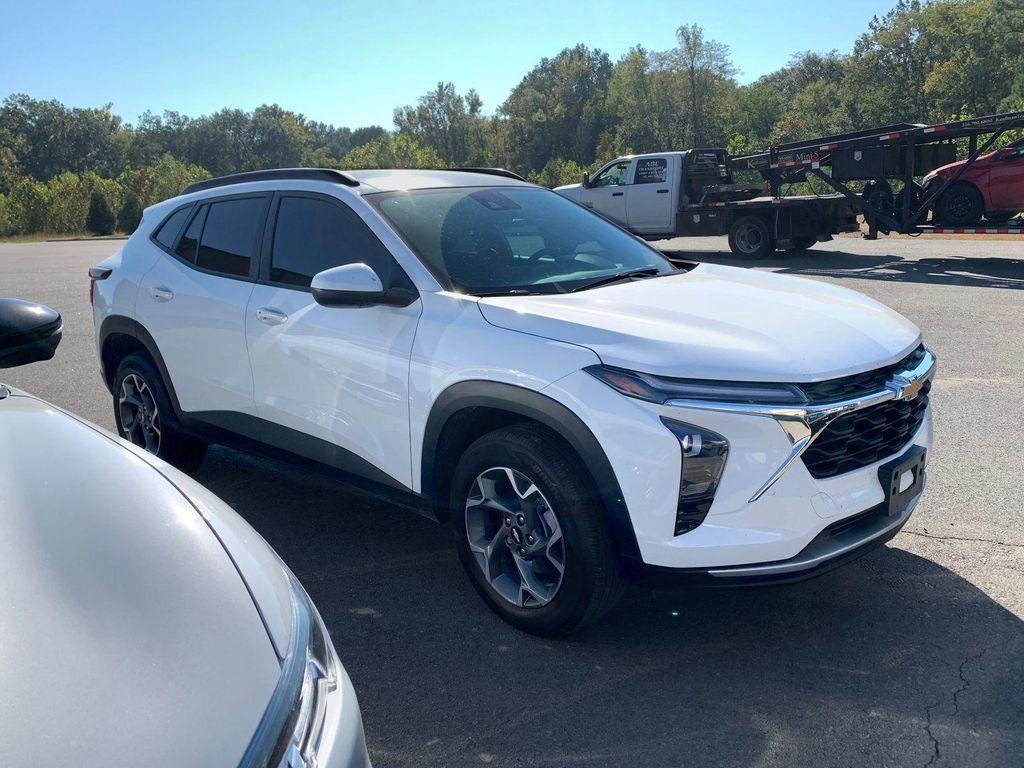 used 2025 Chevrolet Trax car, priced at $25,900