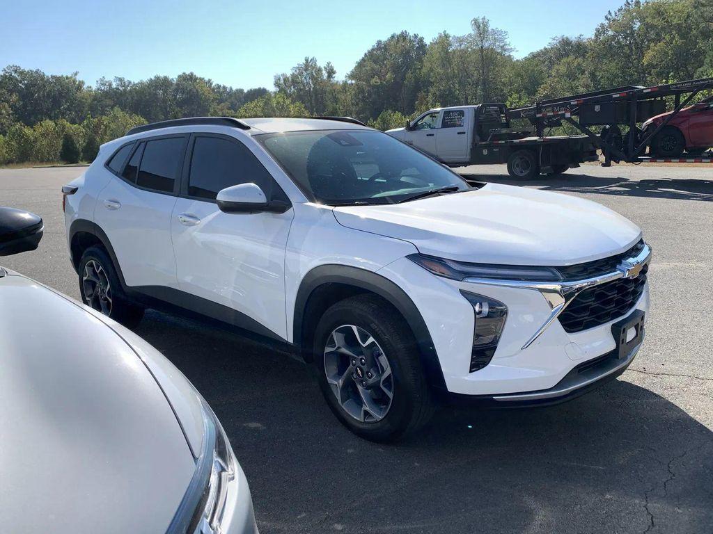 used 2025 Chevrolet Trax car, priced at $25,900