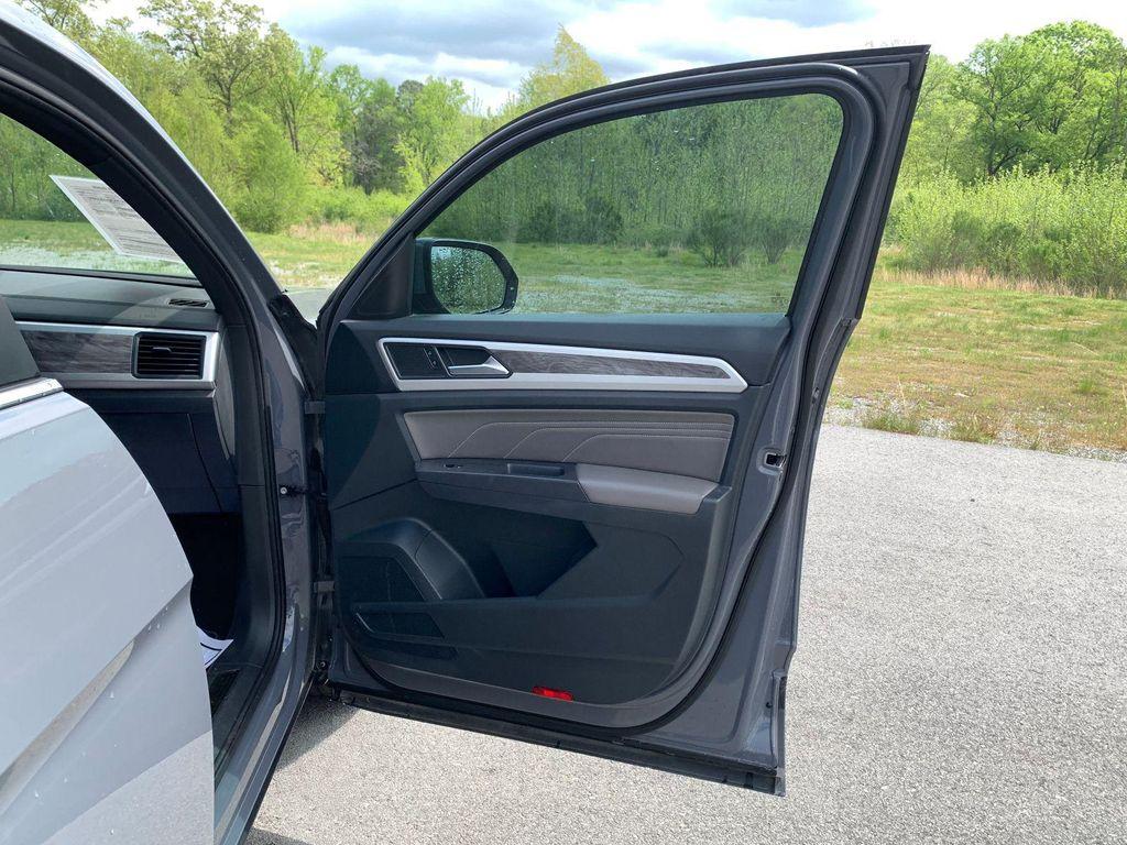 used 2021 Volkswagen Atlas Cross Sport car, priced at $25,900