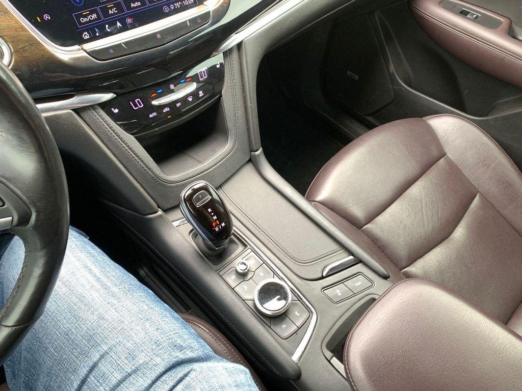 used 2020 Cadillac XT6 car, priced at $29,900