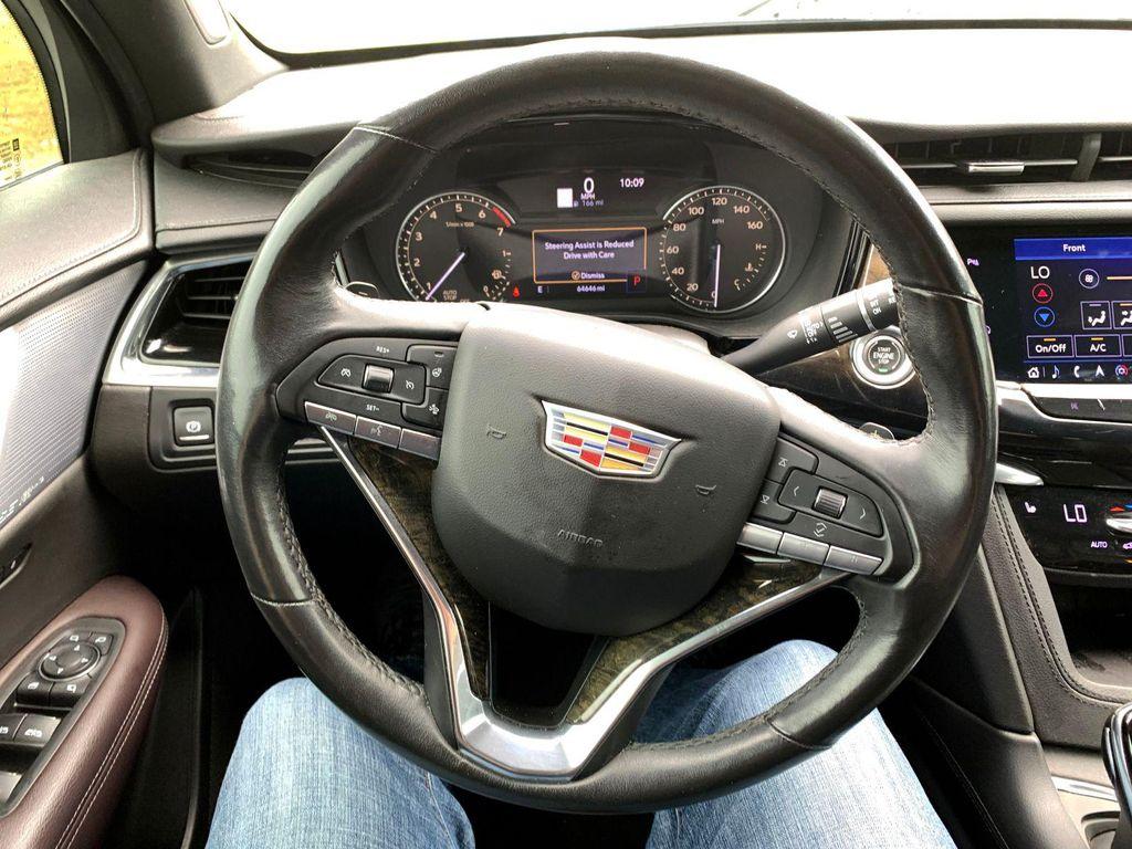 used 2020 Cadillac XT6 car, priced at $29,900