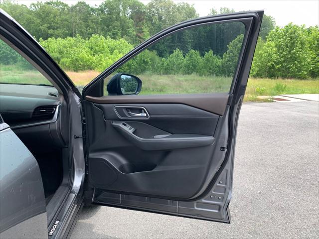 used 2021 Nissan Rogue car, priced at $27,900