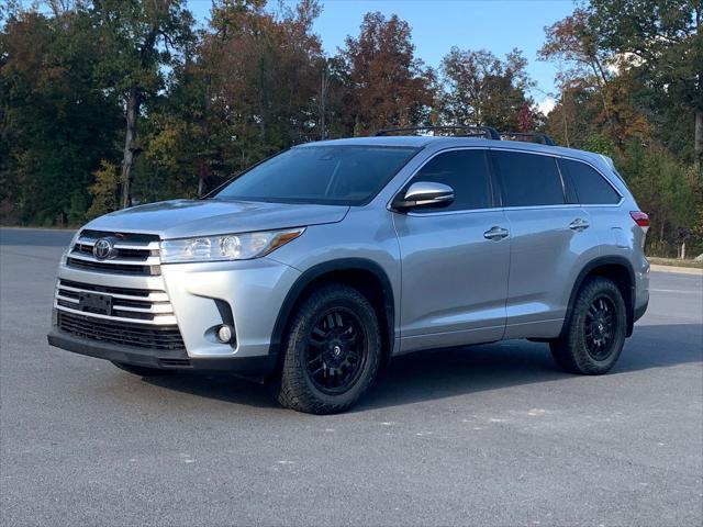 used 2018 Toyota Highlander car, priced at $23,900