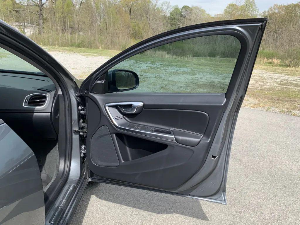 used 2018 Volvo V60 car, priced at $20,900