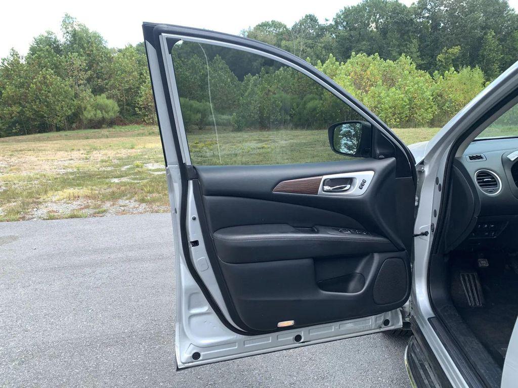 used 2020 Nissan Pathfinder car, priced at $24,900