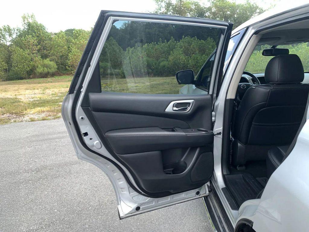 used 2020 Nissan Pathfinder car, priced at $24,900