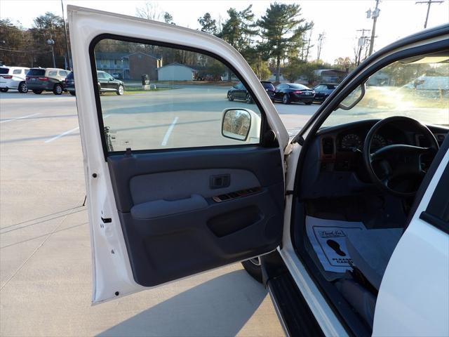 used 2000 Toyota 4Runner car, priced at $7,995