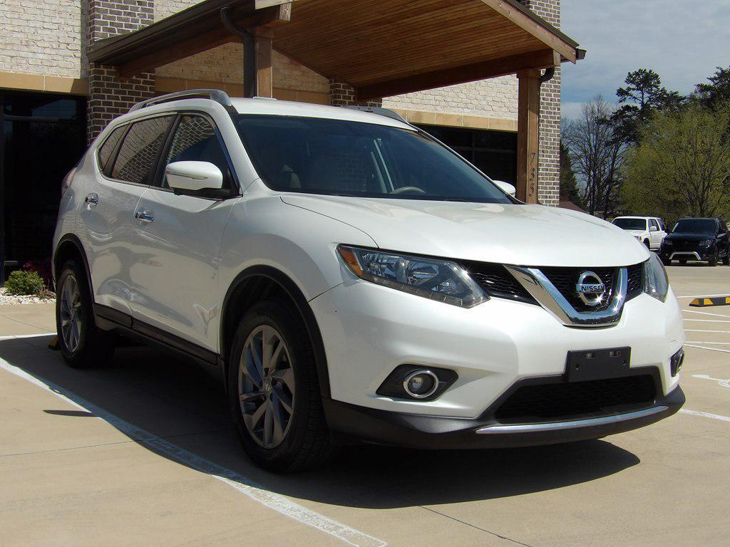 used 2015 Nissan Rogue car, priced at $11,995