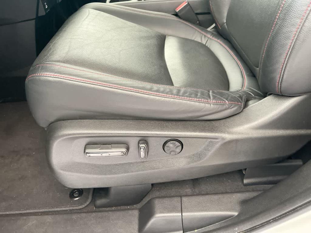 used 2023 Honda Odyssey car, priced at $32,517