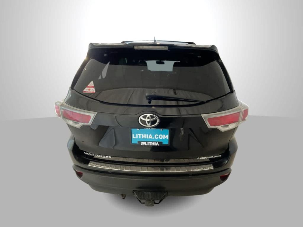 used 2016 Toyota Highlander car, priced at $17,056
