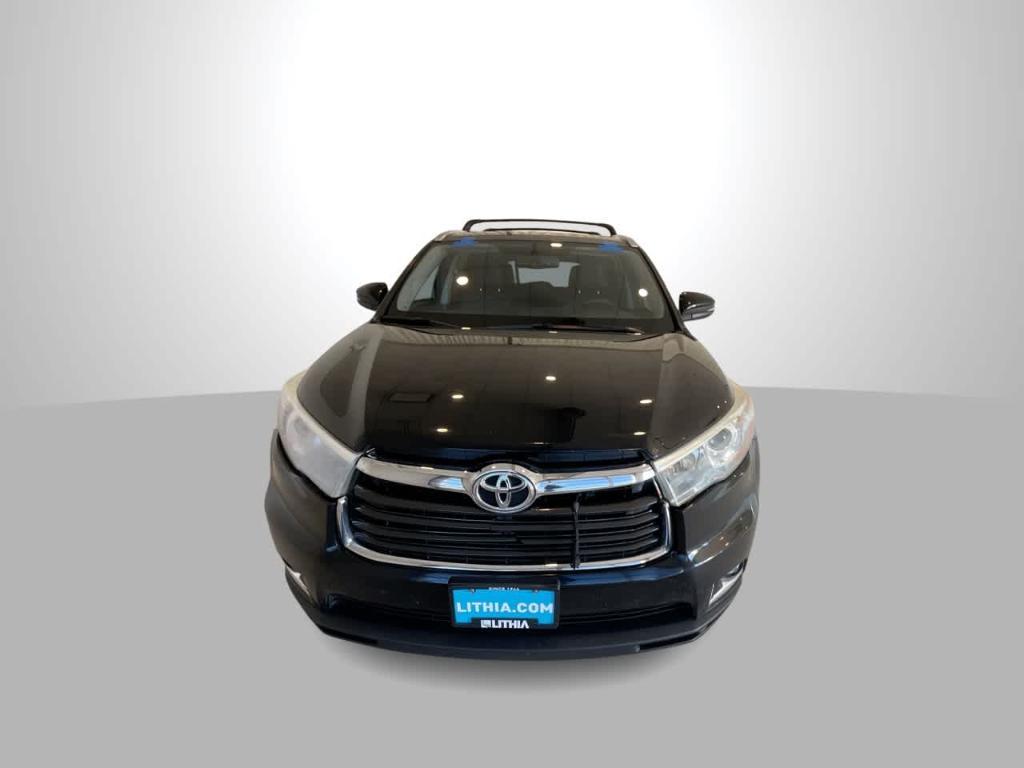 used 2016 Toyota Highlander car, priced at $17,056