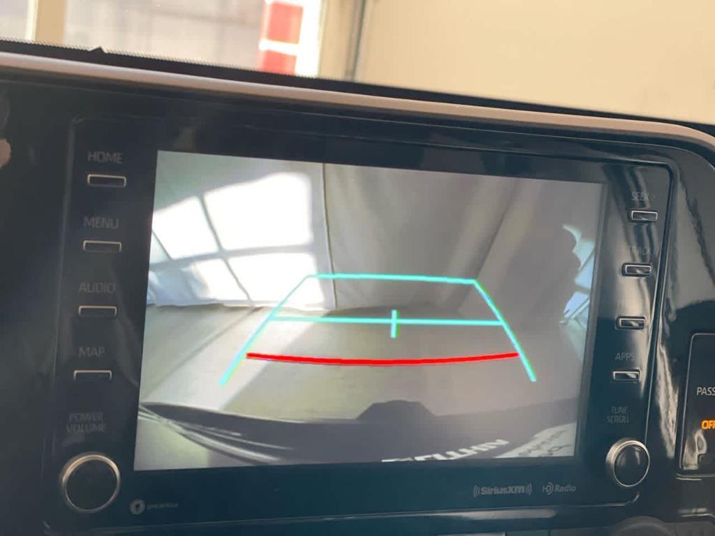 used 2022 Toyota Highlander car, priced at $37,072