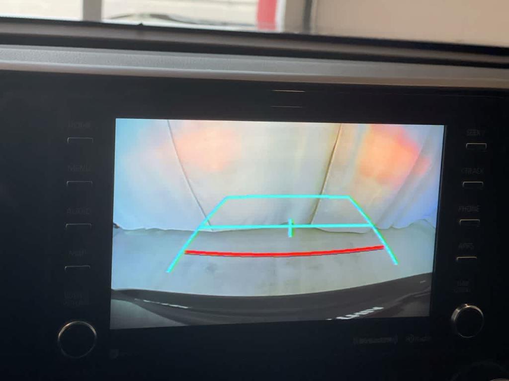 used 2022 Toyota Highlander car, priced at $31,852