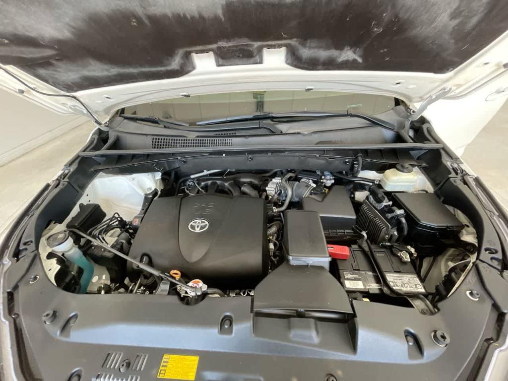 used 2018 Toyota Highlander car, priced at $28,905
