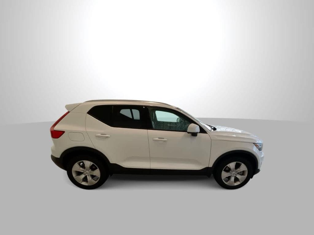 used 2022 Volvo XC40 car, priced at $19,031