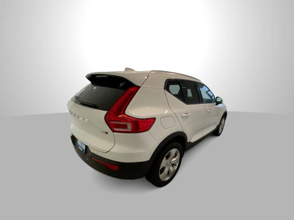 used 2022 Volvo XC40 car, priced at $19,031