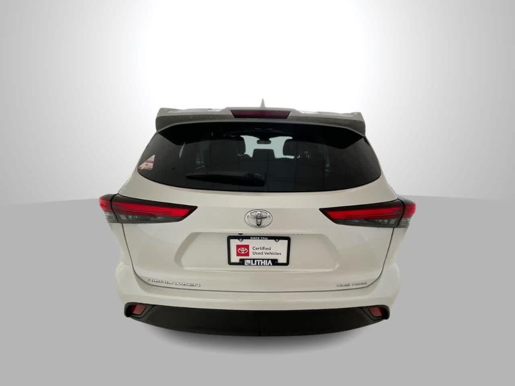 used 2021 Toyota Highlander car, priced at $37,679