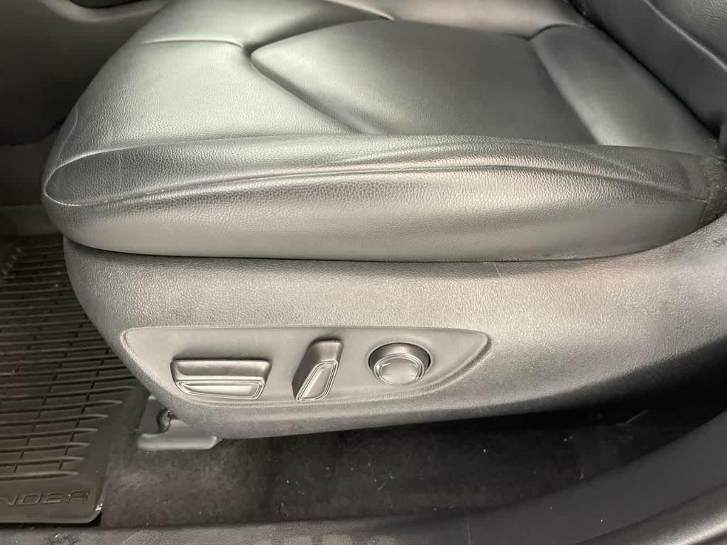 used 2021 Toyota Highlander car, priced at $37,679