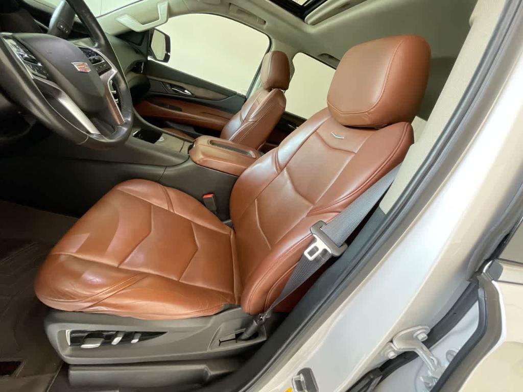 used 2018 Cadillac Escalade ESV car, priced at $36,189