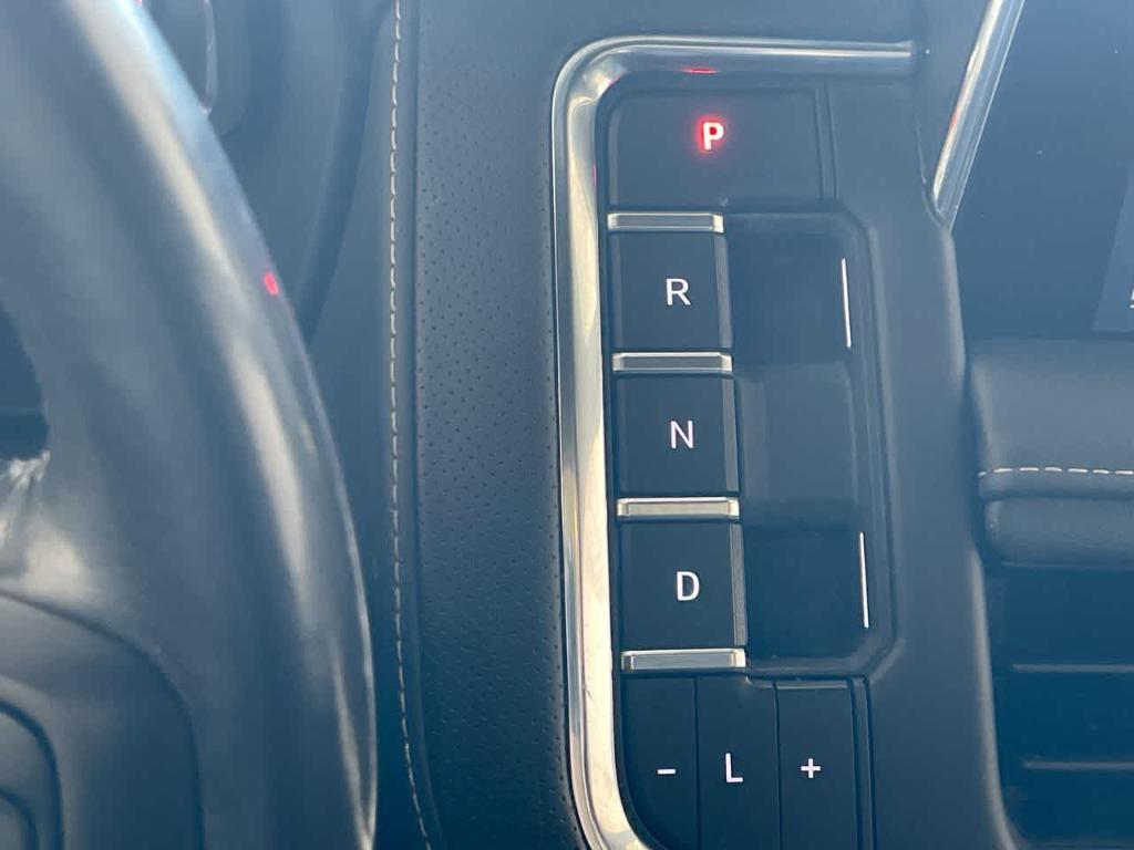 used 2022 GMC Yukon XL car, priced at $39,547