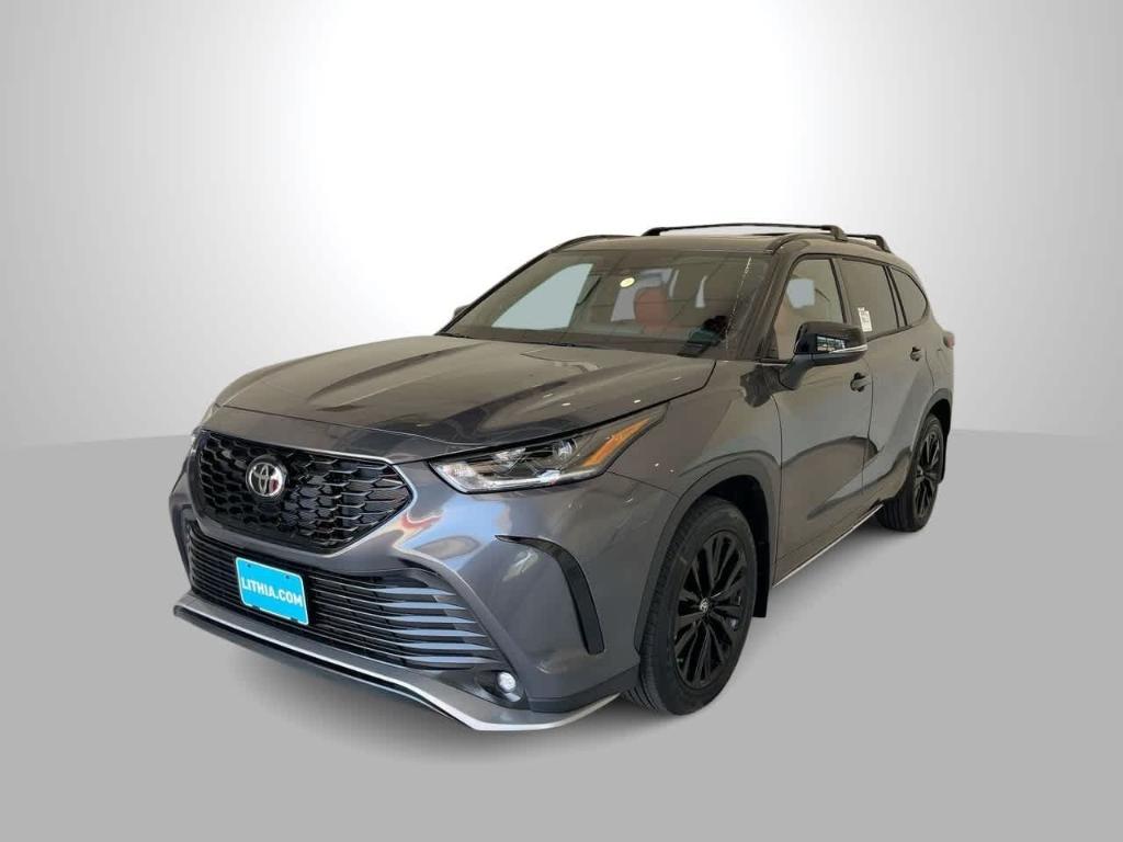new 2025 Toyota Highlander car, priced at $49,232