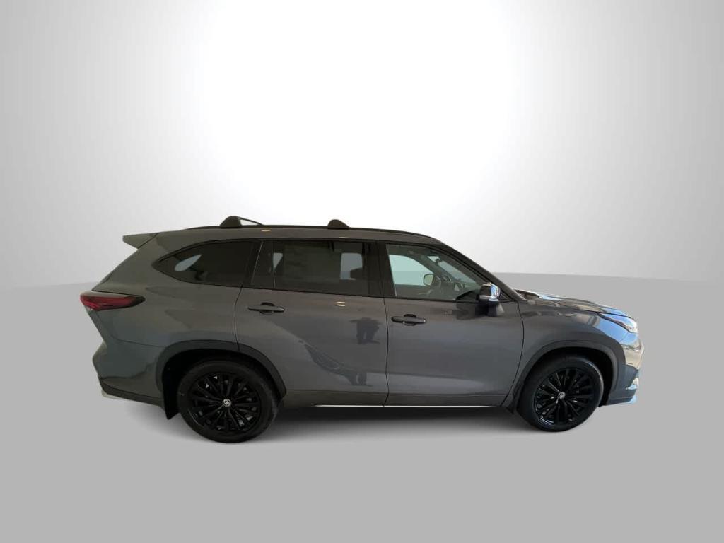 new 2025 Toyota Highlander car, priced at $48,847