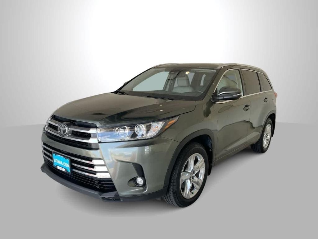 used 2019 Toyota Highlander car, priced at $27,751