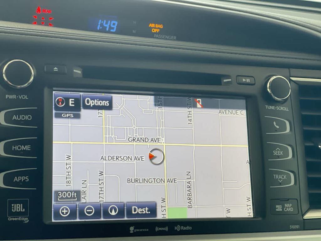 used 2019 Toyota Highlander car, priced at $27,751