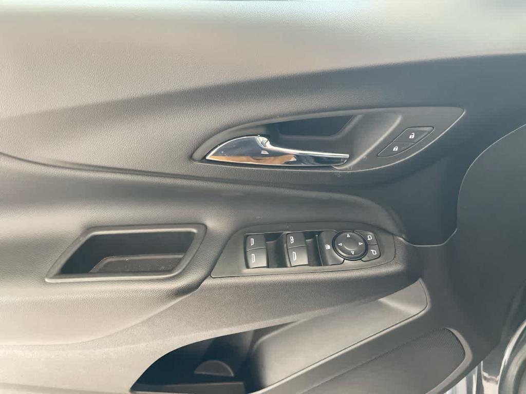 used 2023 Chevrolet Equinox car, priced at $21,045