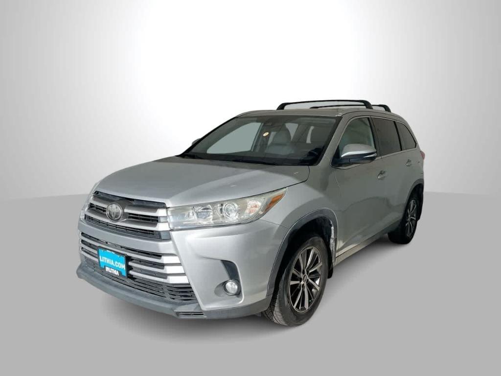 used 2019 Toyota Highlander car, priced at $28,017