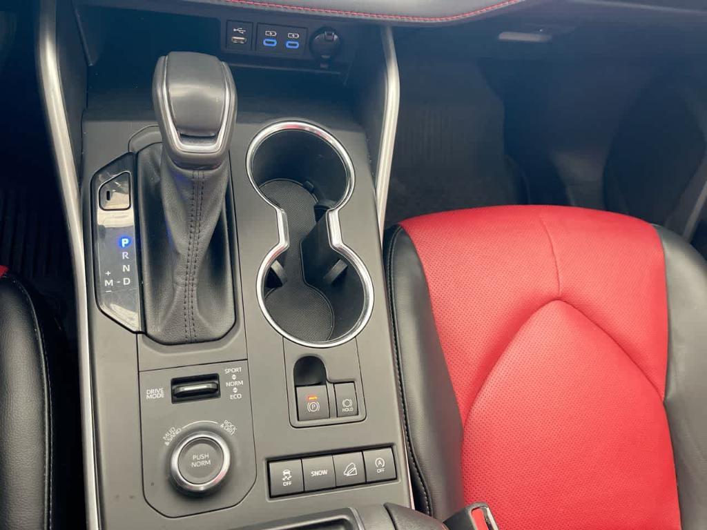 used 2022 Toyota Highlander car, priced at $38,415