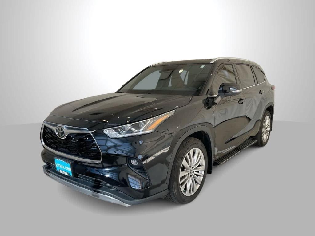 used 2024 Toyota Highlander car, priced at $52,367