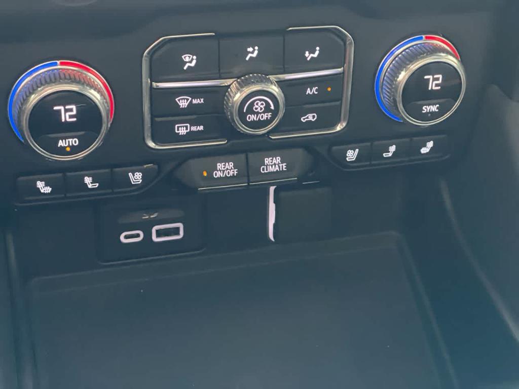 used 2021 GMC Yukon car, priced at $50,494