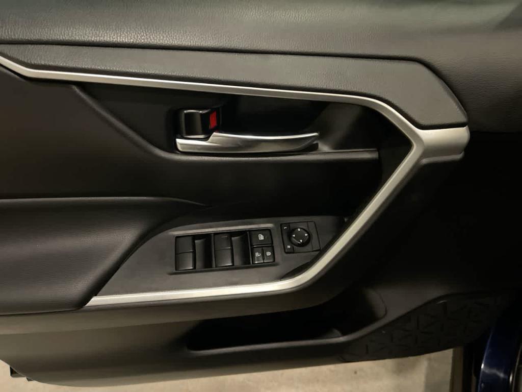 used 2020 Toyota RAV4 Hybrid car, priced at $25,119